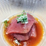 瓢嘻 - ・上造り：初かつおの香味ぽん酢がけ
　　　　　韮とエシャレットの薬味を添えて