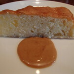 レストランやまぐち - デザート　林檎ケーキ