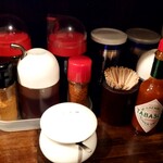 めんや 来吉 - 調味料いろいろ