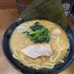 濃厚豚骨ラーメン 濱虎家 - 