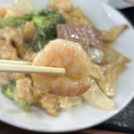 中国料理 峨嵋山 - ぷりっぷりなエビ