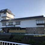 越後平野と弥彦連山一望の宿 穂々 - 外観