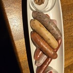ワイズガーデン - 6種のソーセージ盛り合わせ(*‘ω‘ *)