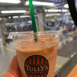 タリーズコーヒー - 大理石の床はいつもピカピカ