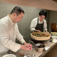一平飯店 - コースの見せ場、油を注ぐ