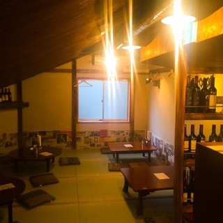 The tatami seats on the 3rd floor are also recommended for reserved.