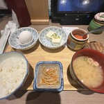 Domburi Izakaya Kisuimaru - 最強朝定食､税込690円