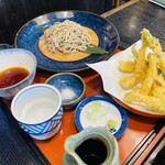 蕎麦割烹　黒帯 - 