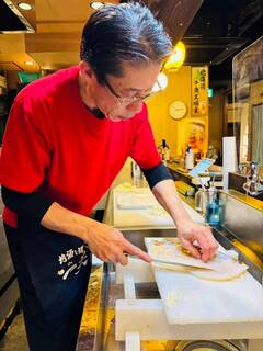 Jizake To Dousanshokuzai Issho - 経験豊富な料理人が、熟練の技術で調理いたします。道産食材にこだわった絶品料理をお召し上がりください。