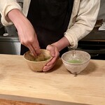 ななしの庵 - 抹茶をたてて