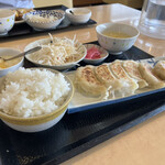 中華料理 源莱 - 焼き餃子ランチ