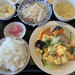 中華料理 源莱 - 豚肉ときくらげの玉子炒めランチ