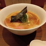 横浜 らぁ麵 めだか堂 - 醤油らぁ麺