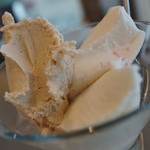 ジェラテリア ジェリーム - 甘酒、サクラ、コーシー牛乳