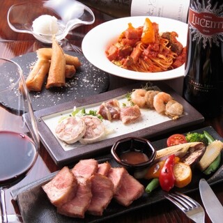 8種前菜×自家製ソーセージ！贅沢な昼飲みコースで楽しむ