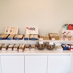 元町ケーキ - ギフト＆焼き菓子のコーナー