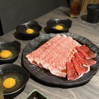 近江うし焼肉 にくTATSU 日本橋室町店 - 極上ロースの焼きすき