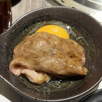 近江うし焼肉 にくTATSU 日本橋室町店 - 極上ロースの焼きすき