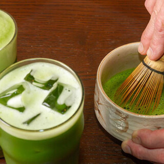 お茶屋の魅力が詰まったラインナップ！抹茶ビールやほうじ茶割り