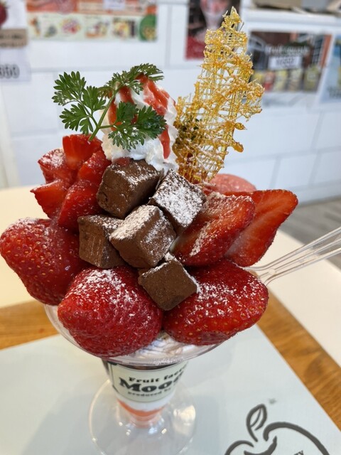 【Maton Cardiff】 ビクトリアンのフルーツスタンド Maton Cardiff】 ビクトリアンのフルーツスタンド【シルバー