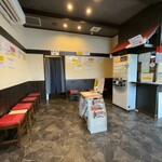 博多ラーメン なみへい - 待合室