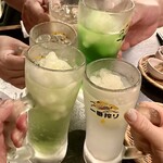 FU雷坊 - 手前３人＝iceboxのサワー✨
            青リンゴ､グレープフルーツ、メロン