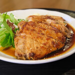 Okoge - 豚ロース生姜焼き 1000円 の豚ロース生姜焼き