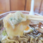 Shirakawa Te Uchi Ramen Usagi - つるつるのワンタン！