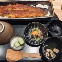 うなぎ四代目菊川 東京駅黒塀横丁店 - 
