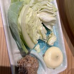 Sushi To Yakitori Daichi - 肉味噌キャベツ。なぜか肉ではなくツナの味がするwマヨは追加有料だった30円