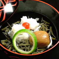 じゅん菜と牡丹鱧の椀物