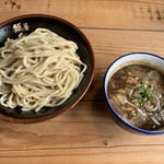 Menya Kyuubei - 煮干しつけ麺（大盛り無料300g）990円♪