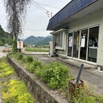 ラーメンショップ - ☆店舗入り口　以前あった看板が無くなった！これなんで閉店かと思ったらなんと　営業中（暖簾かなんか有ればいい）