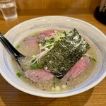 まことや - 料理写真:牛肉塩らーめん 1200円