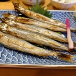 栄寿し総本店 - 子持ちししゃも焼き