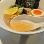 酒肴場 屯 - 磯の香り豊かなスープ