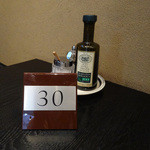 ブレッド&タパス 沢村 - １Fでオーダー→ テーブルへ