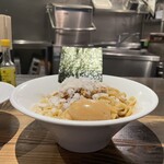 俺の空 - 丼の形