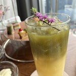 オリエンタルラウンジ - モクテル（抹茶となにか）