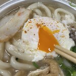 Nabeyaki Udon Asahi - 甘めのお出汁とトロトロの玉子が合います。鍋焼きうどんには絶対に玉子を入れて欲しい派！