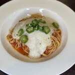 Sticky yam and okra cold tomato pasta