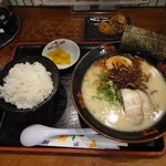 味千ラーメン - 復刻ラーメン昭和味　唐揚げセット