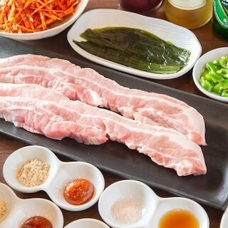 【早稻田店限定!】品嘗使用國產肉制作的"韓式烤豬五花肉"♪