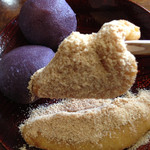 粟餅所・澤屋 - あったかくてぷにぷにの粟餅です