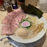 鶏そば 唆る 堀田本店 - 