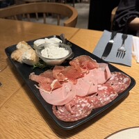 オービカ モッツァレラバー 横浜店 - 