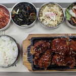 Yangnyeom chicken set meal