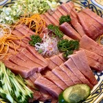 みなと市場 小松鮪専門店 - わが家にて！鳥取の天然本まぐろを皿に盛り付けしてみましたー