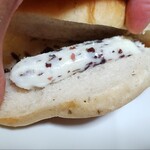 TRUFFLE mini - 海藻バターの塩パン