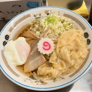 Chuukasoba Mitaka - ワンタンメン油そば半熟卵付き